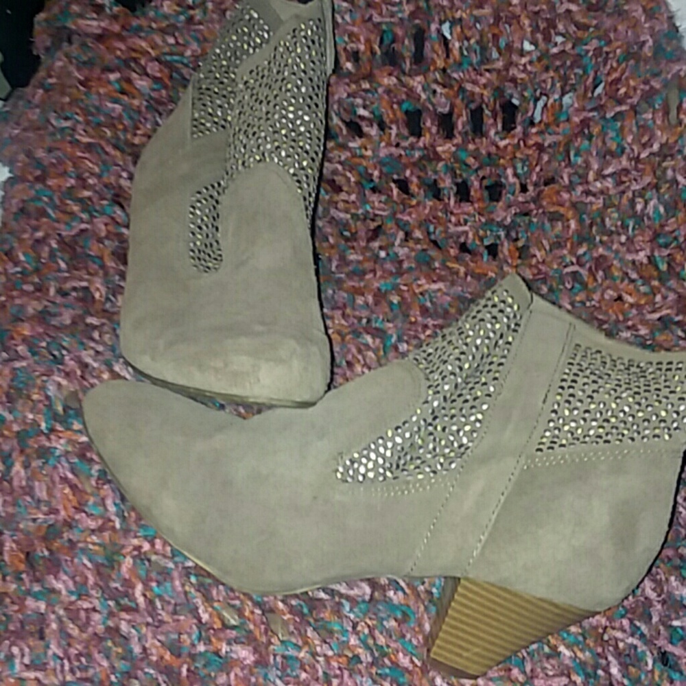American eagle boots